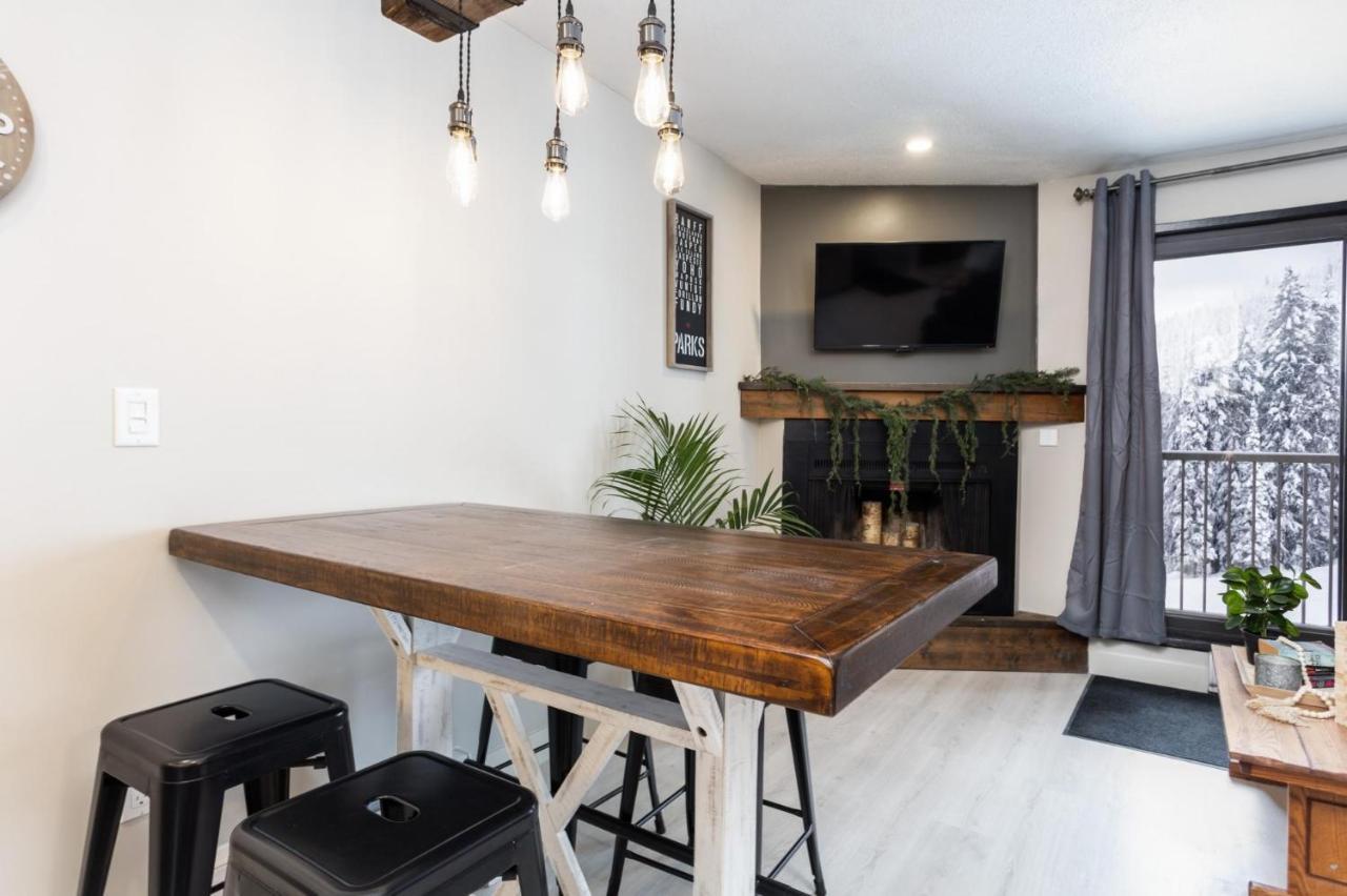 Nest On Perfection - Newly Renovated Ski In Ski Out Mountain View Condo Big White Extérieur photo