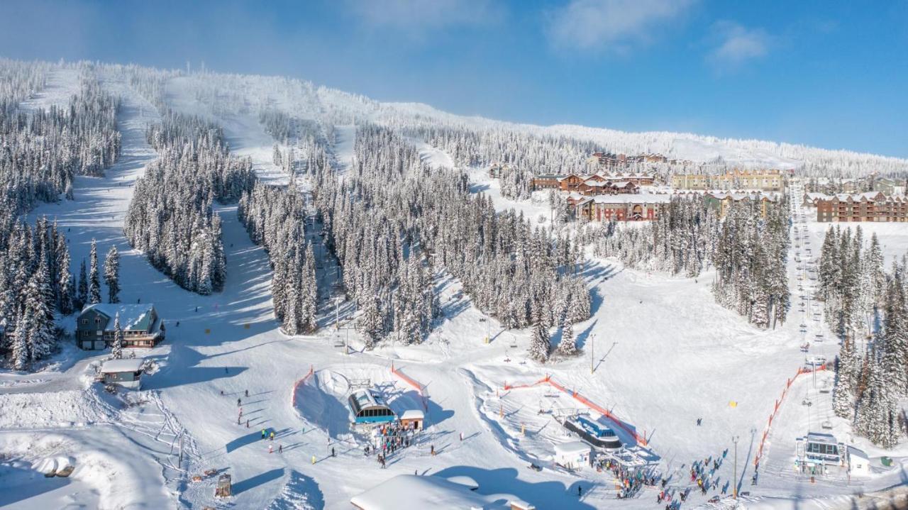 Nest On Perfection - Newly Renovated Ski In Ski Out Mountain View Condo Big White Extérieur photo