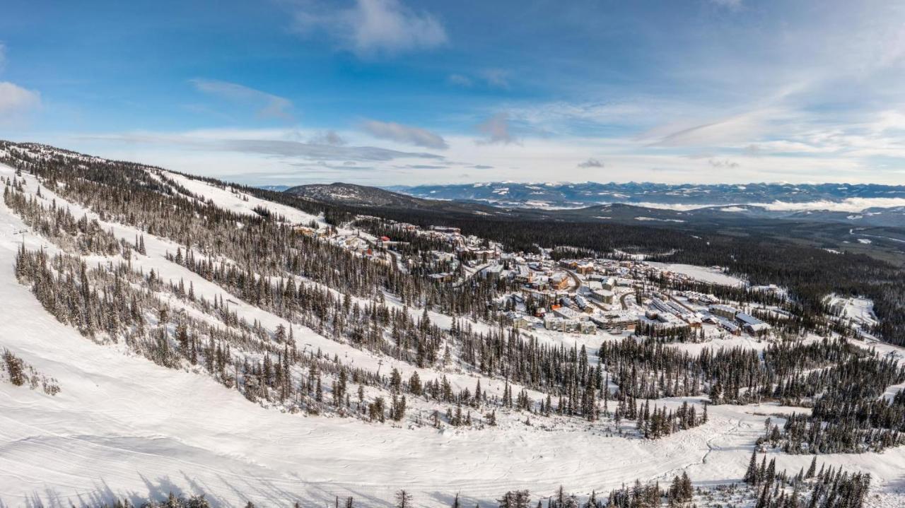 Nest On Perfection - Newly Renovated Ski In Ski Out Mountain View Condo Big White Extérieur photo